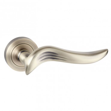 Old English Oxford Door Handles on Rose OE144MAB Matt Antique Brass