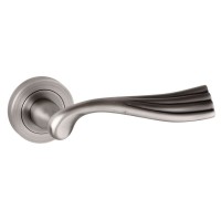 Old English Richmond Door Handles on Rose OE110MBN Matt Gun Metal 41.19